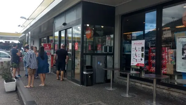 <p>L'autogrill di Sala Consilina</p>\\n