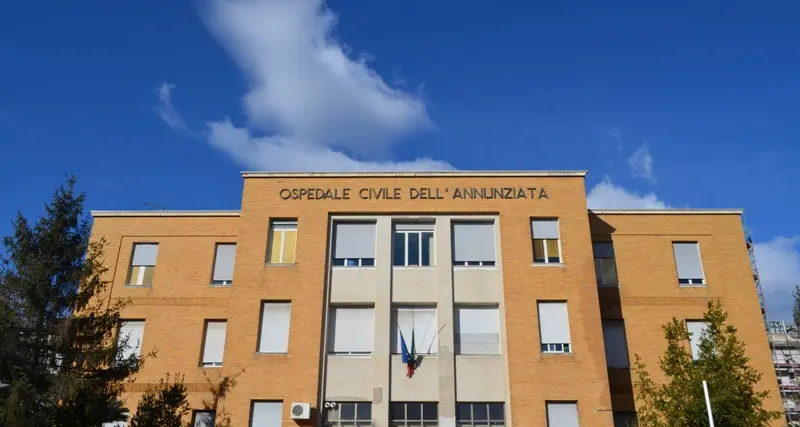Cosenza, escalation di furti in ospedale. Anche un dirigente medico tra le vittime dei ladri\n