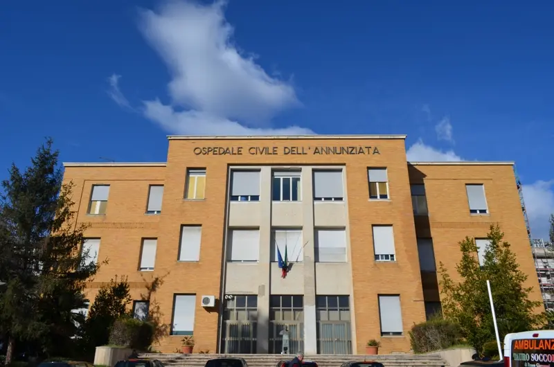 Cosenza, escalation di furti in ospedale. Anche un dirigente medico tra le vittime dei ladri\n