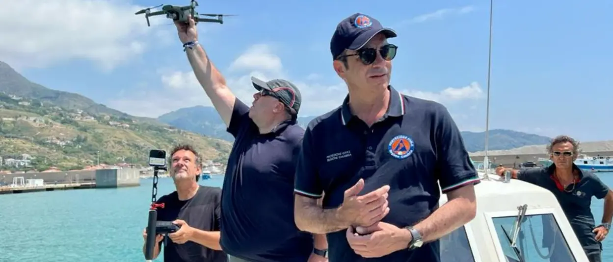 Occhiuto rinnova il rito dell'estate calabrese: convocare il tavolo contro il mare sporco\n