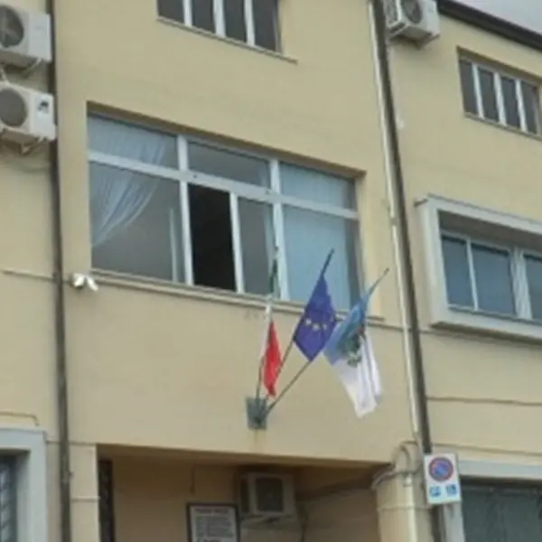 <p>Crosia, due dipendenti comunali presi a bastonate nel cortile del Municipio</p>