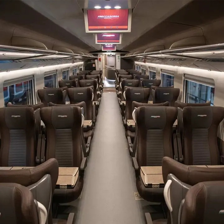 <p>Calabria, estate 2026 con più treni: nuove Frecce, collegamenti per Tropea e ritorno della linea Sibari-Crotone</p>
