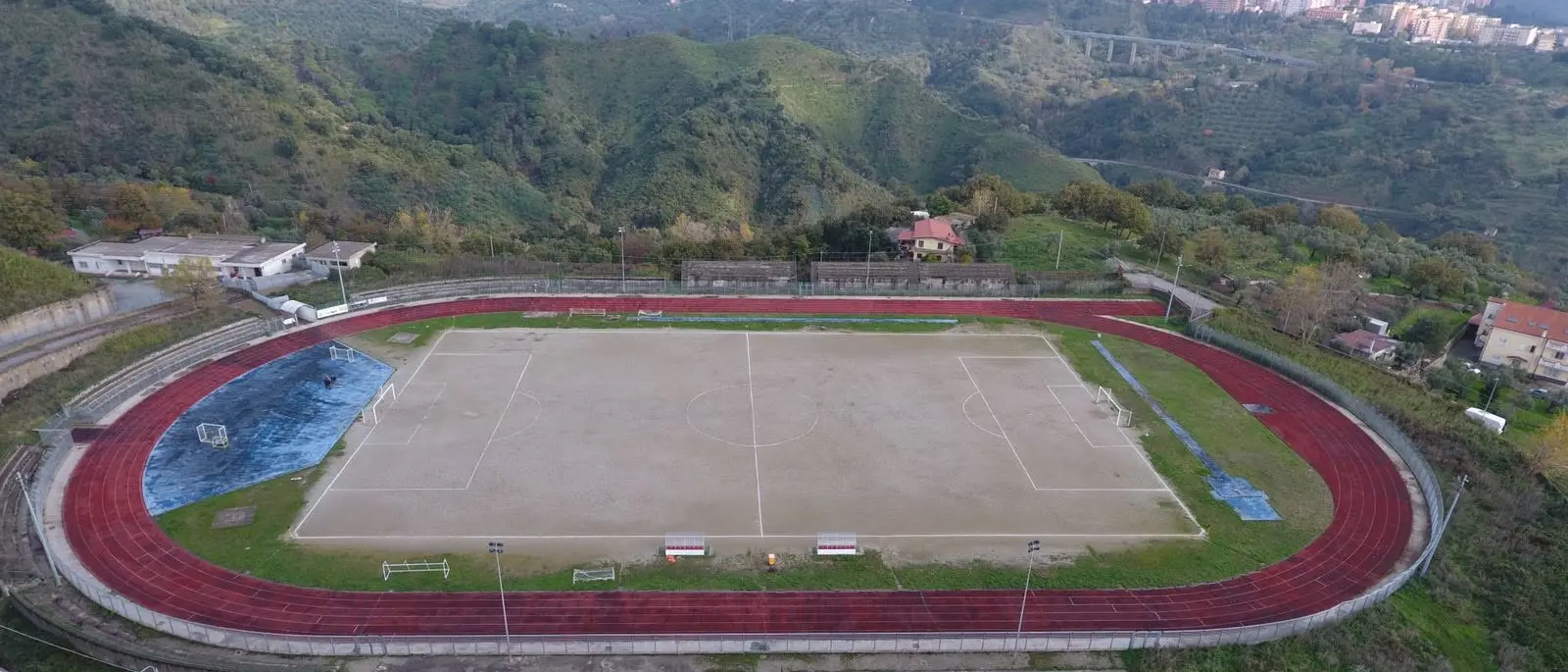 Catanzaro, la giunta punta sullo stadio\u00A0Verdoliva di Gagliano: candidatura da 1,7 milioni al bando “Sport e Periferie”\u00A0\n
