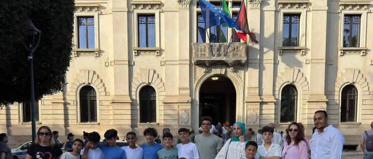Metropoli di pace, i bambini dello Shatila di Beirut a Reggio: un pallone contro le barriere\n