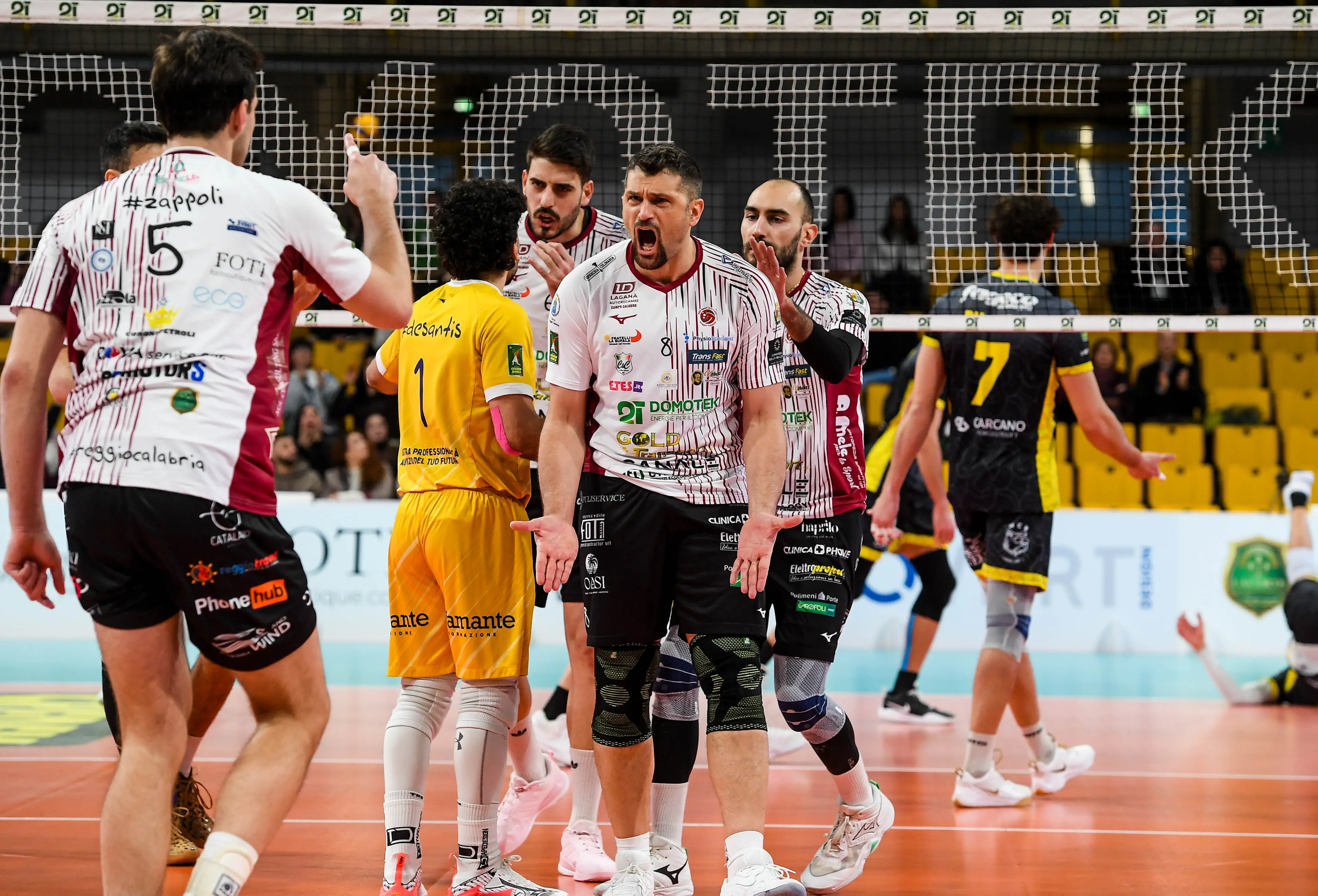Davide Saitta conferma la magia a Reggio: il giocatore catanese resta in A2\n