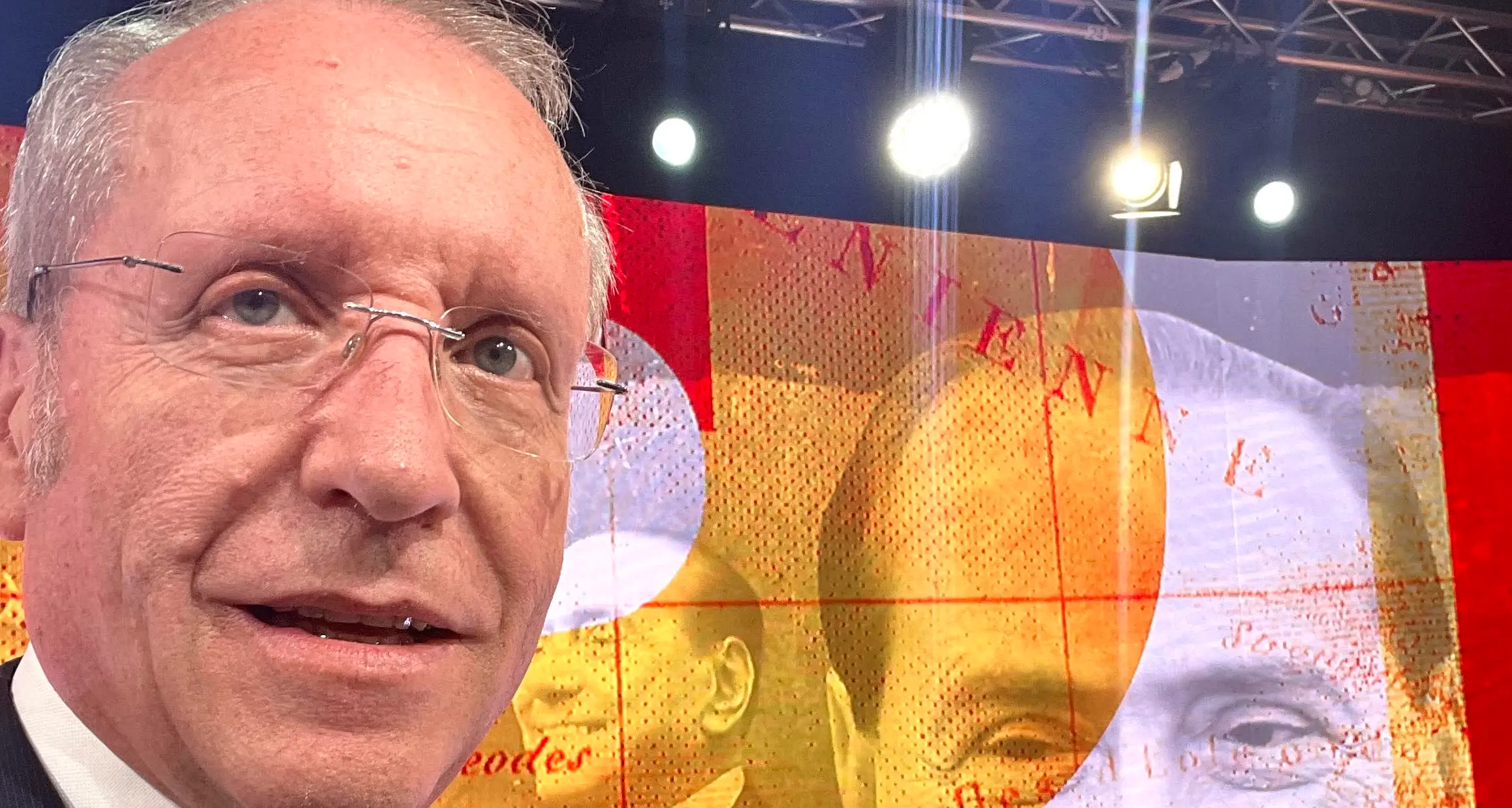 <p>Torna su LaC Tv “<span style=\"color:hsl(0, 75%, 60%);\">I giorni della Storia</span>”: Silvio Berlusconi protagonista della puntata dedicata agli anni ‘90</p>