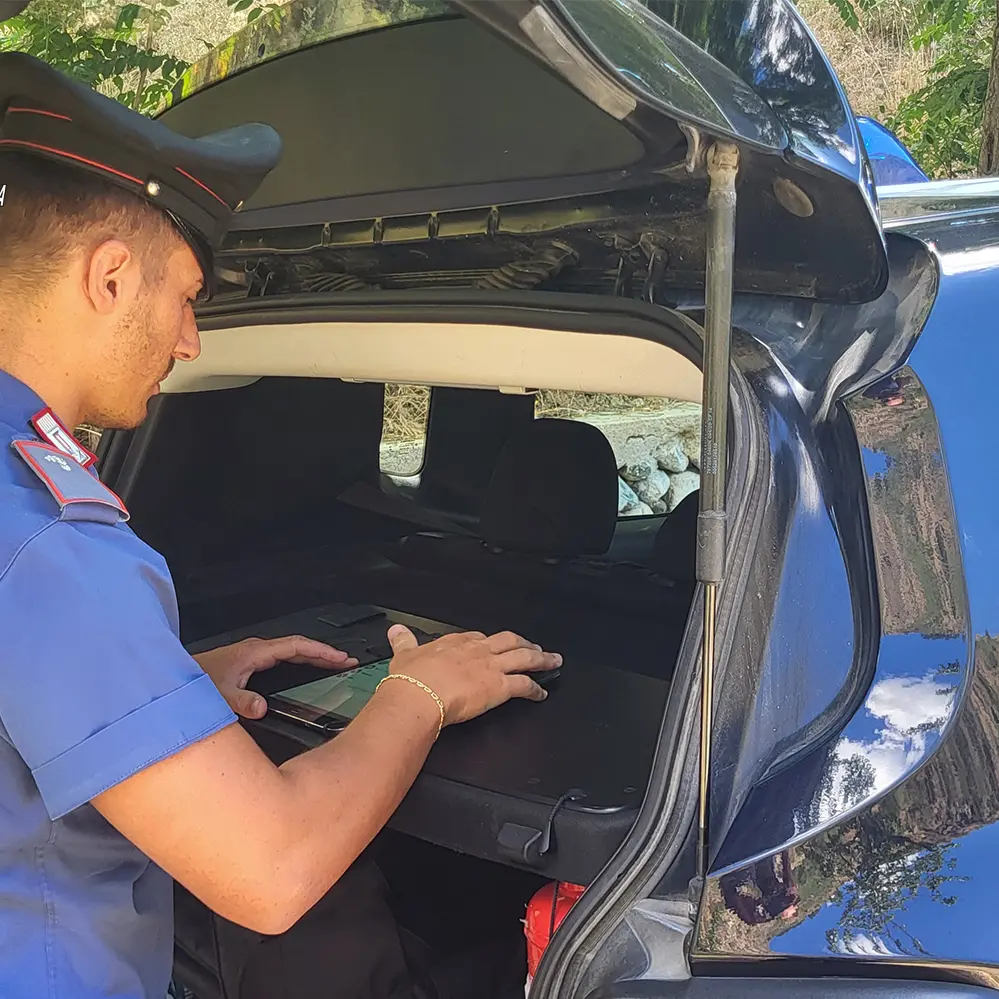 Villa San Giovanni, droga nascosta su un autoarticolato agli imbarchi per la Sicilia: un arresto\n