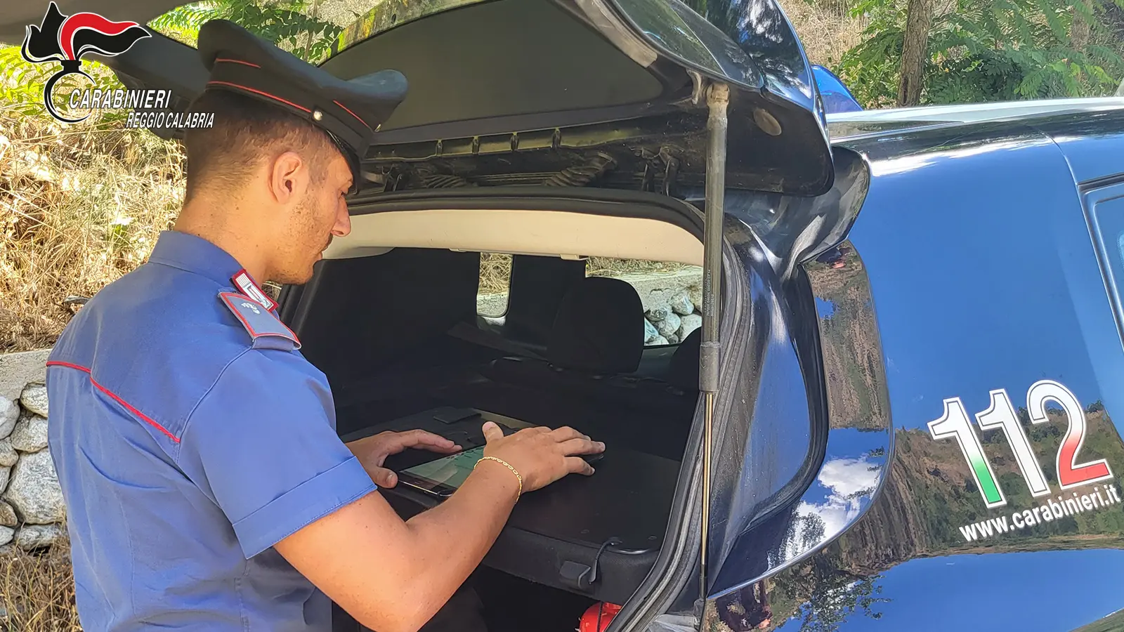 Villa San Giovanni, droga nascosta su un autoarticolato agli imbarchi per la Sicilia: un arresto\n