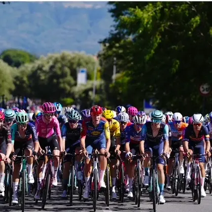 Giro Next Gen 2026: seconda tappa in sicurezza grazie ai mirati servizi di ordine pubblico predisposti dal Questore di Catanzaro\n