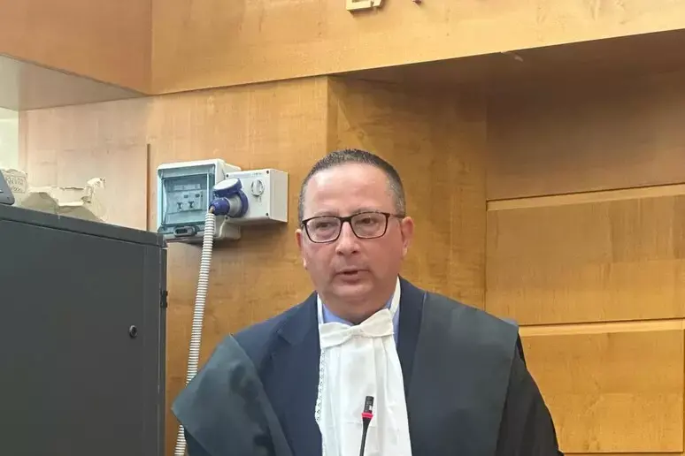 Si insedia a Lamezia Terme il nuovo procuratore Elio Romano: «Primo passo individuare le priorità»\n