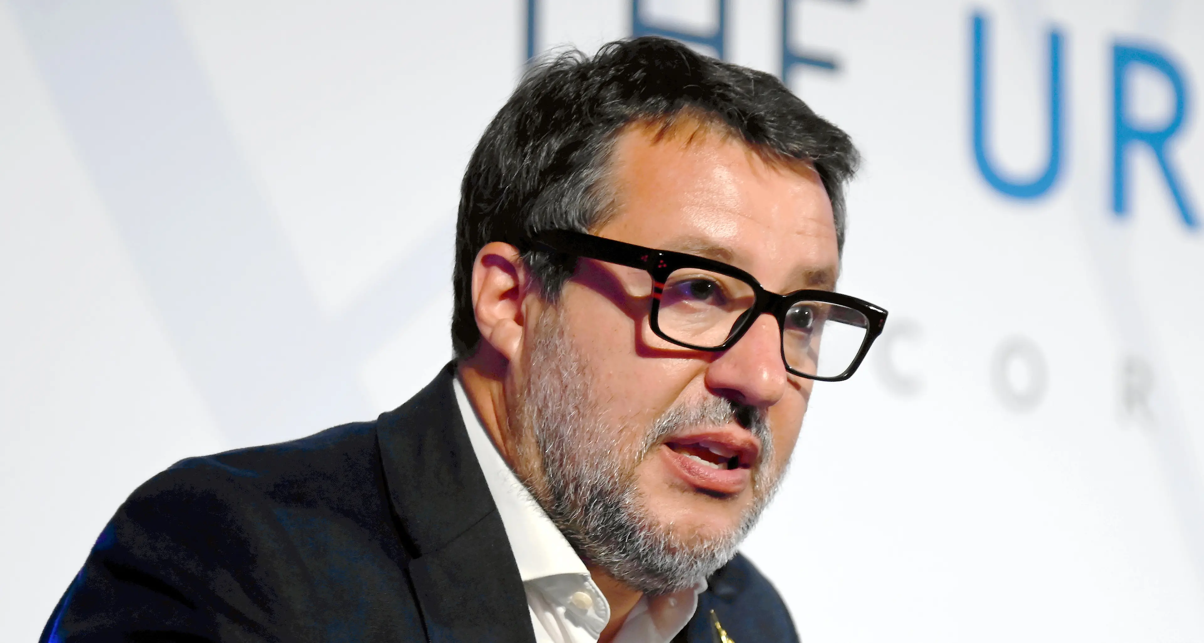 L’assedio di Vannacci e il paradosso di Salvini: tutti vogliono la Lega, ma chi è disposto a ereditarne il peso?\n