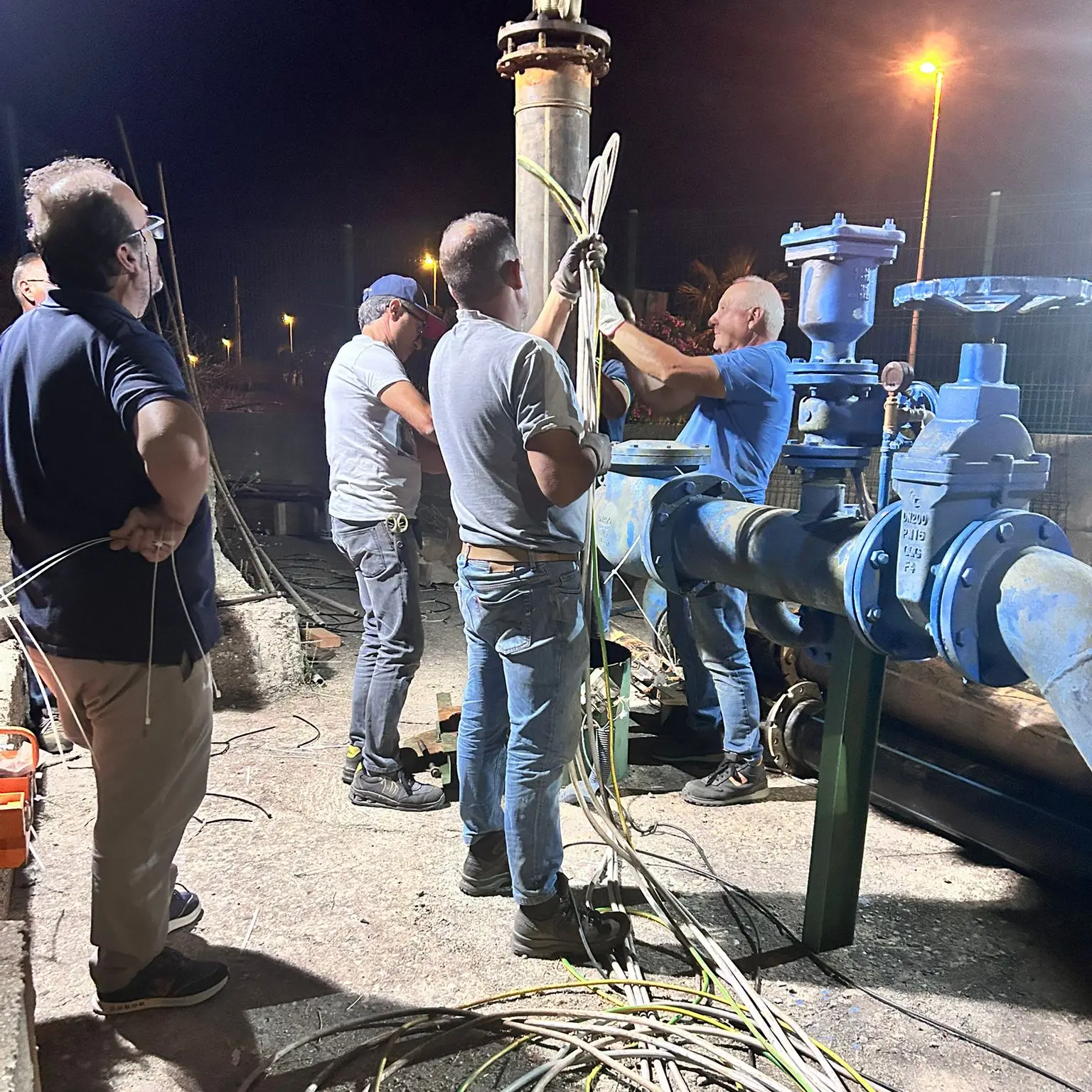 Siderno, riparato un grosso guasto al serbatoio idrico:\u00A0il plauso dell'Amministrazione agli operai\n