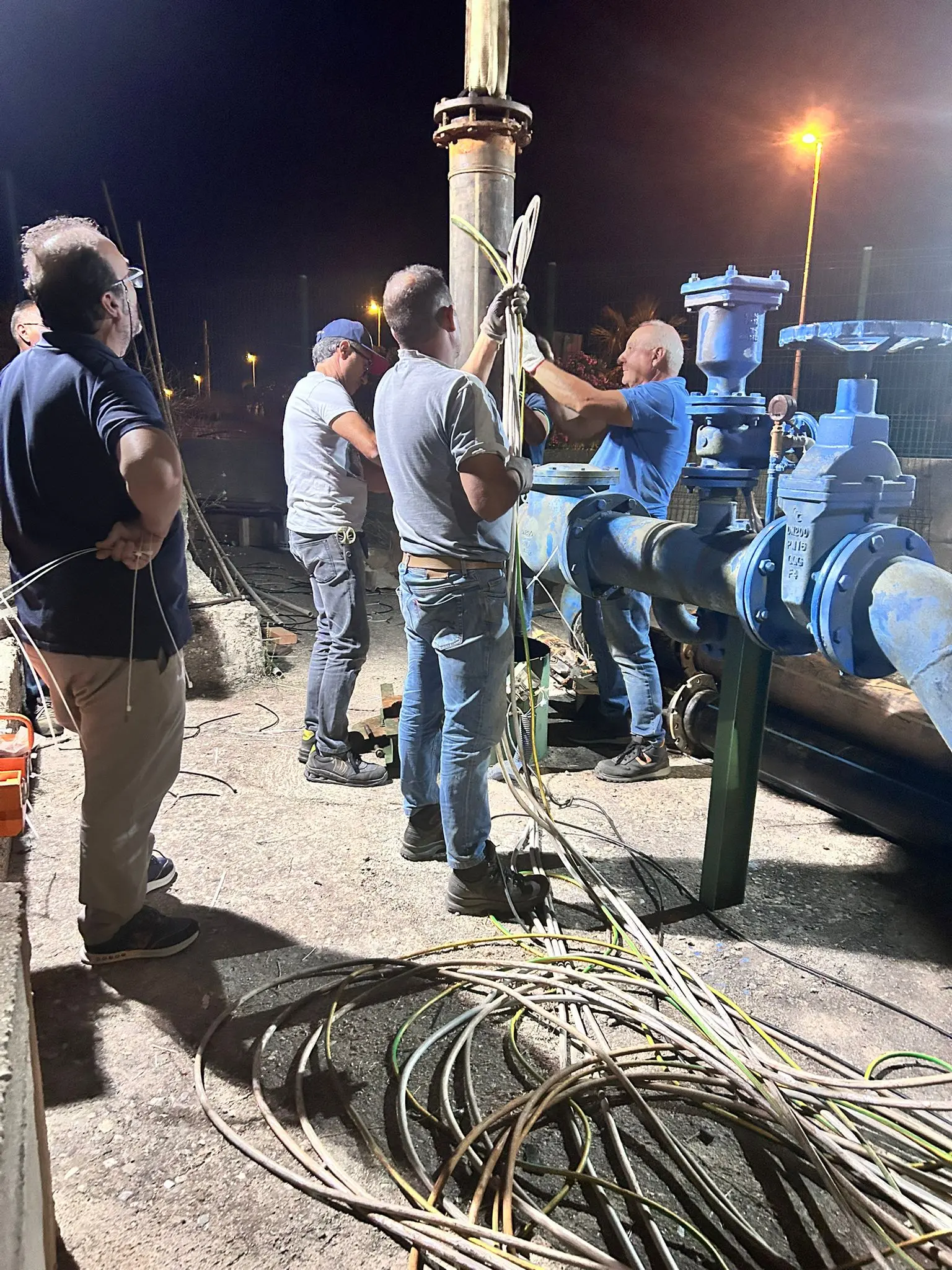 Siderno, riparato un grosso guasto al serbatoio idrico:\u00A0il plauso dell'Amministrazione agli operai\n