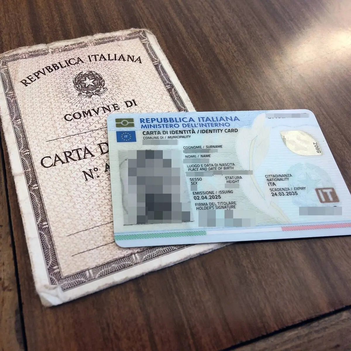 Carta d’identità cartacea, slitta lo stop del 3 agosto. Ecco fino a quando sarà valida\n