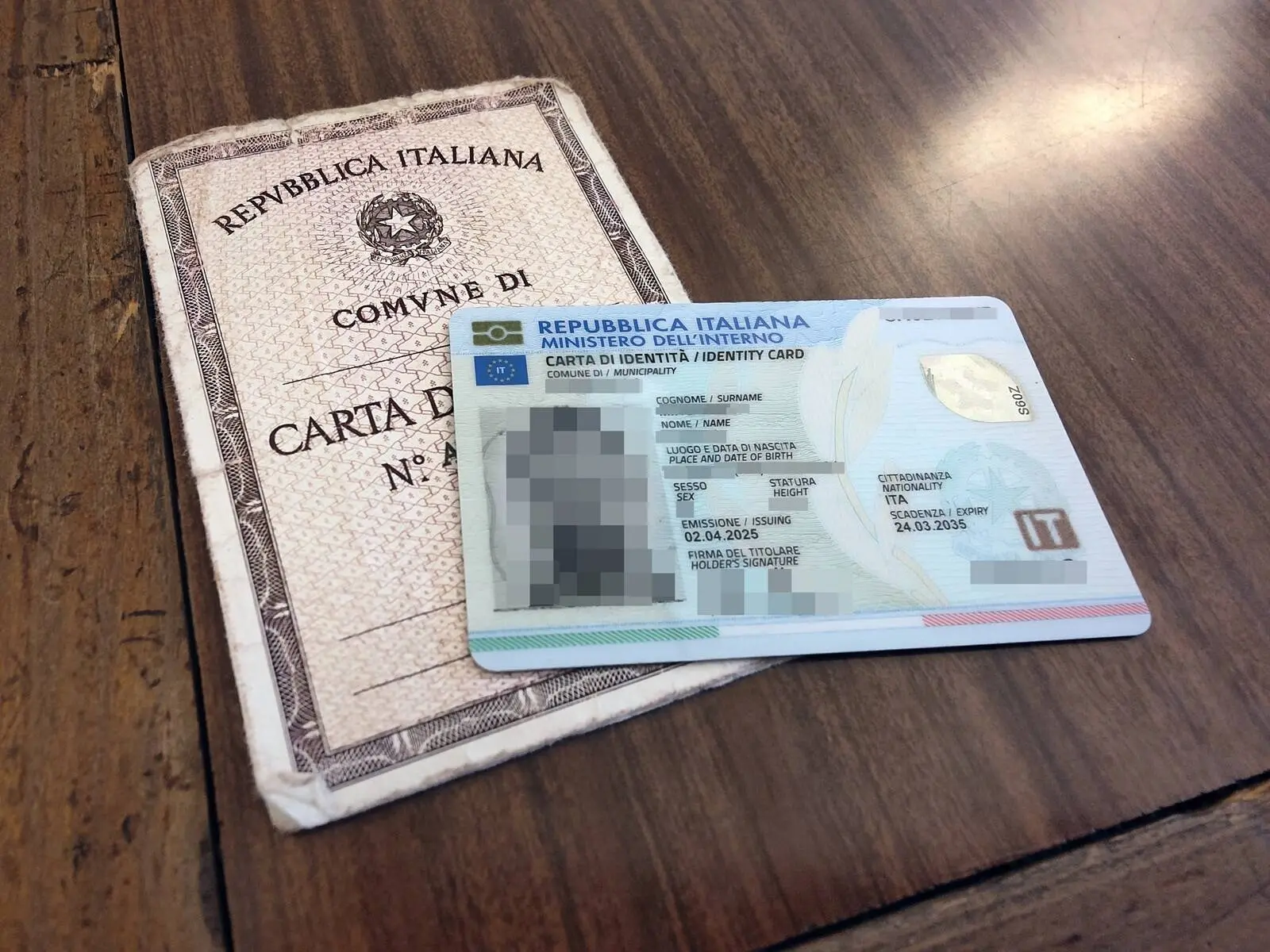 Carta d’identità cartacea, slitta lo stop del 3 agosto. Ecco fino a quando sarà valida\n