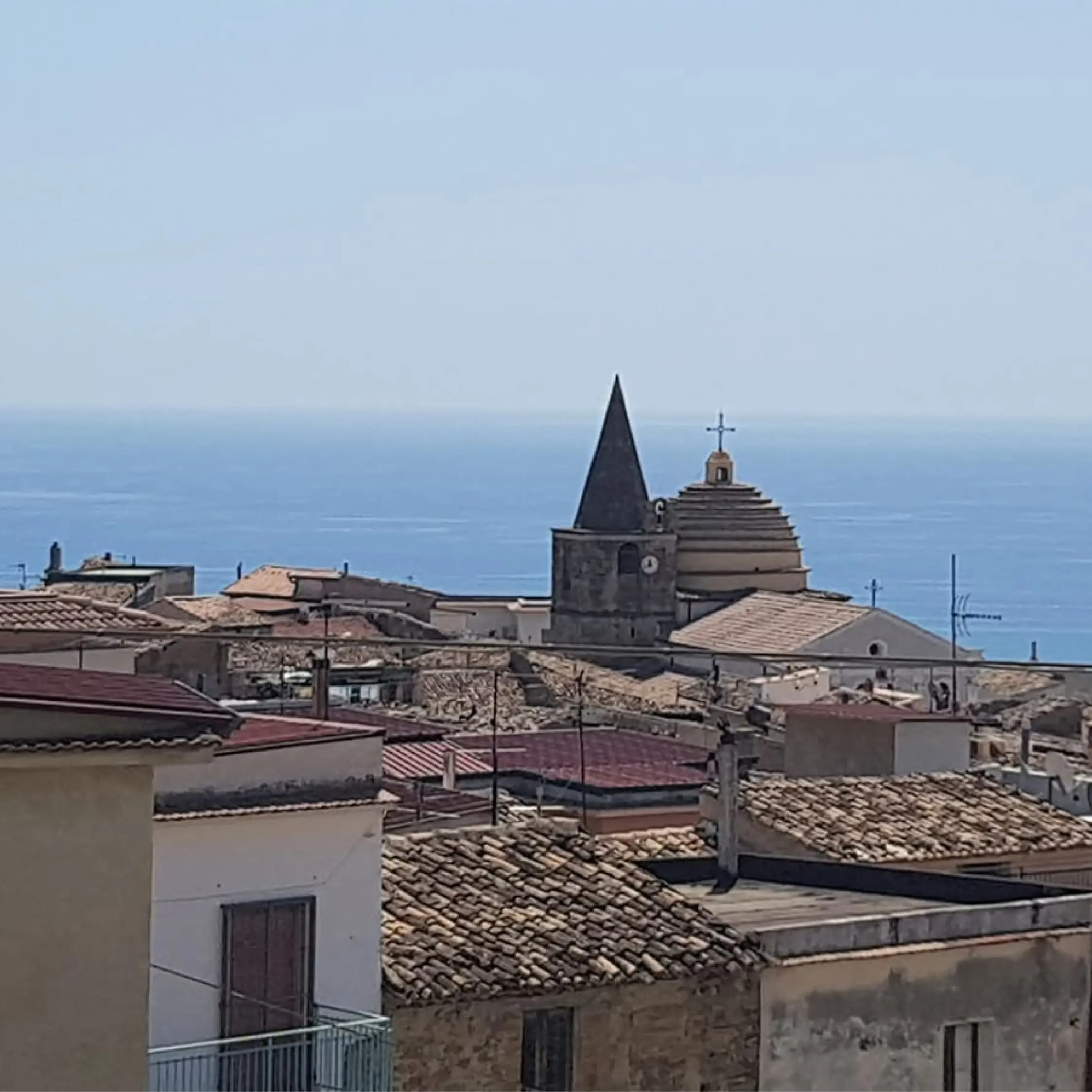Trebisacce si illumina d’immenso: nel centro storico arriva la \"Notte Romantica\"\n