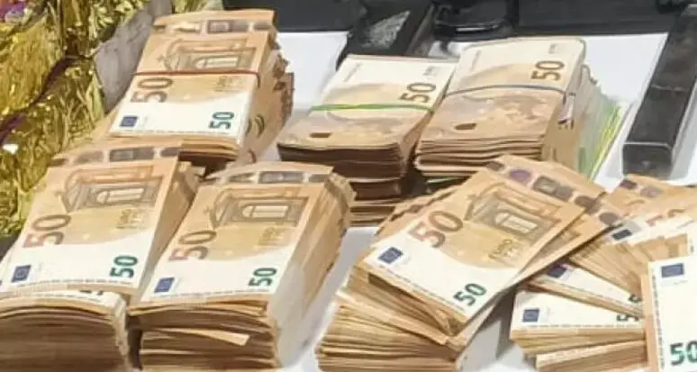 Così la ’ndrangheta usava la banca fantasma da 100 milioni per riciclare: l'impero di Pan Keke, boss e (finto) avvocato\n