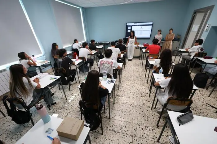 Maturità 2026 al via: da Pavese a Furedi, tracce che interrogano identità, memoria e società\n\n\n