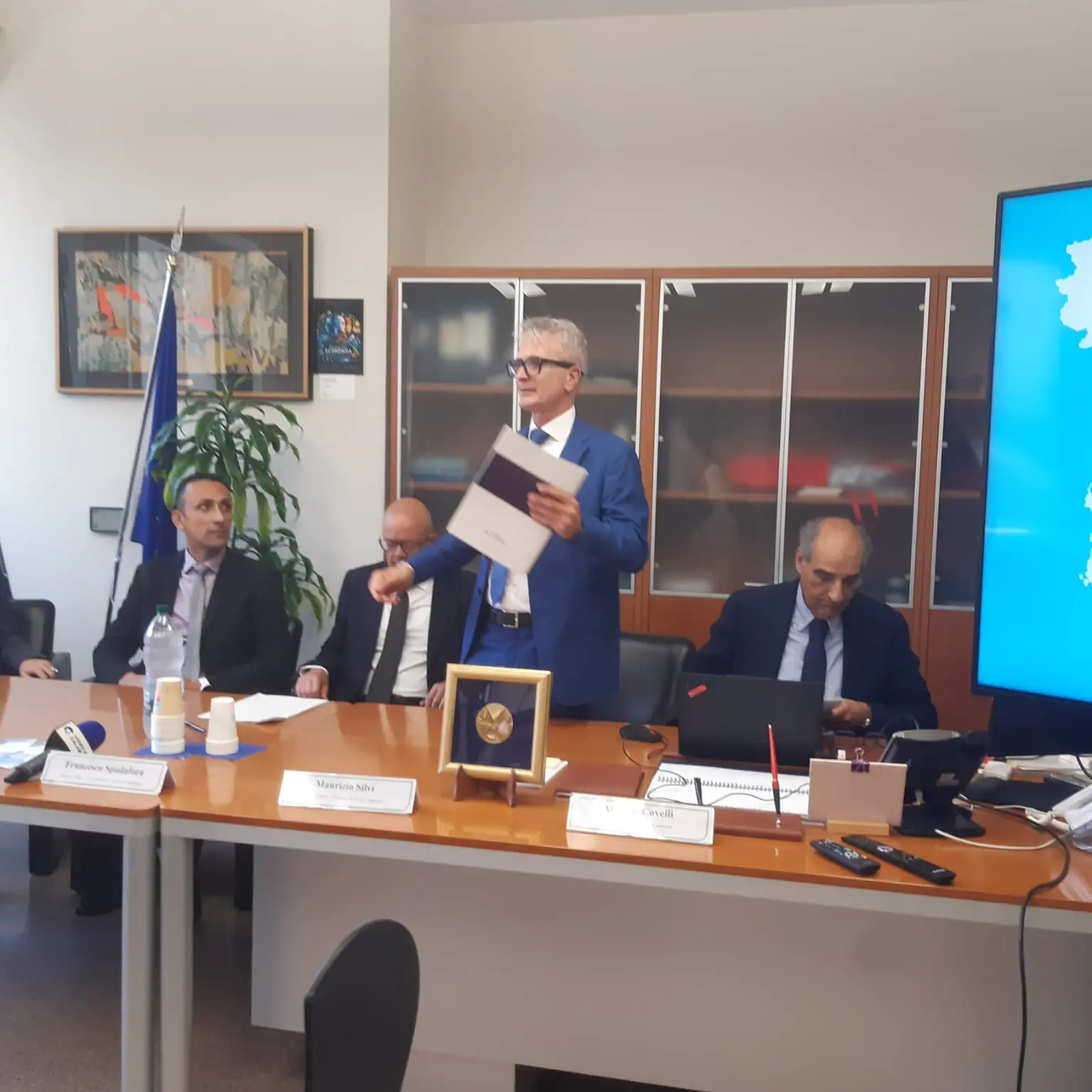 Calabria, economia in crescita nel 2025: Pil +1,1%, export oltre il miliardo. Ma sul 2026 pesa l'incertezza internazionale\n