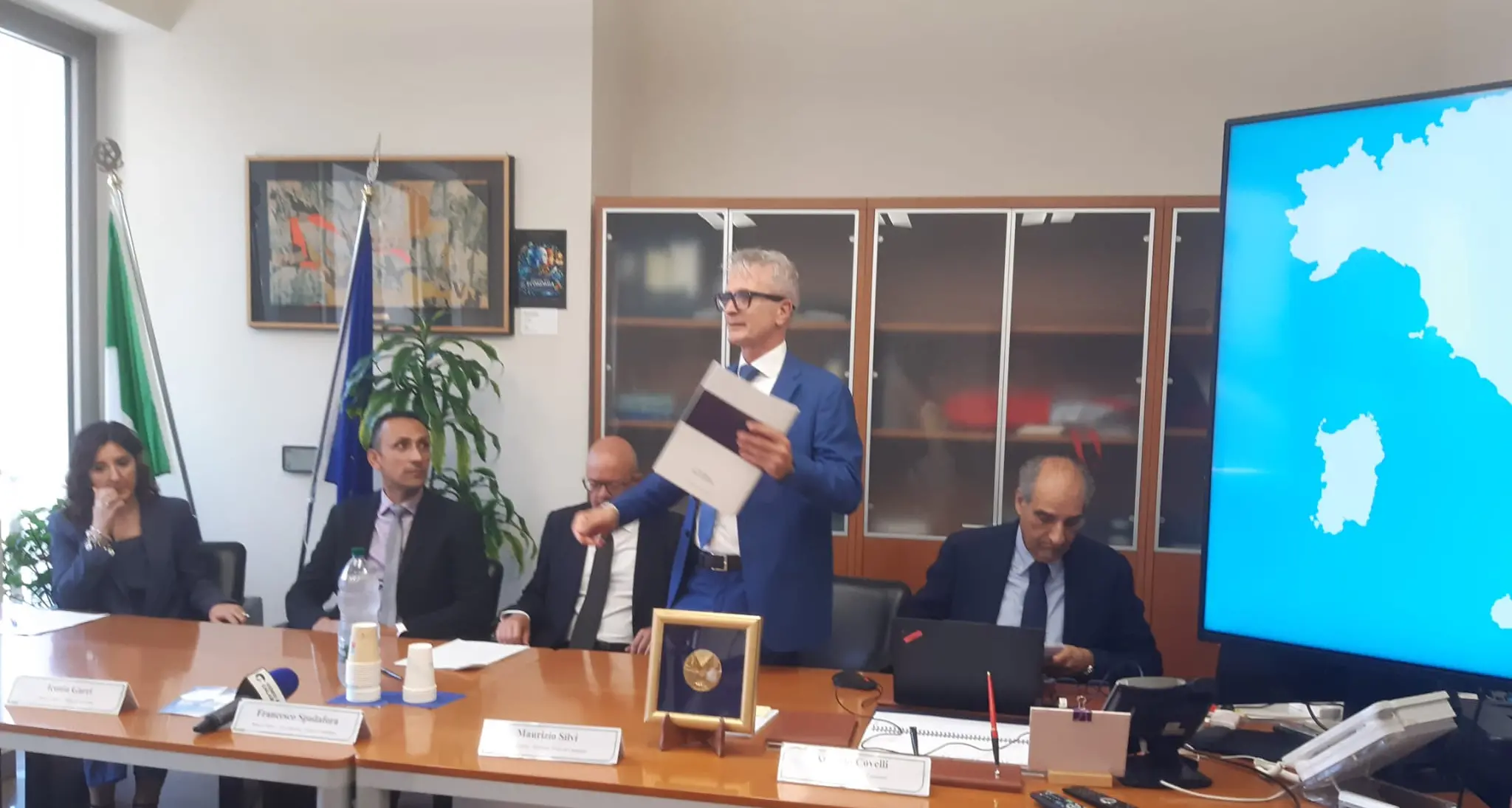 Calabria, economia in crescita nel 2025: Pil +1,1%, export oltre il miliardo. Ma sul 2026 pesa l'incertezza internazionale\n