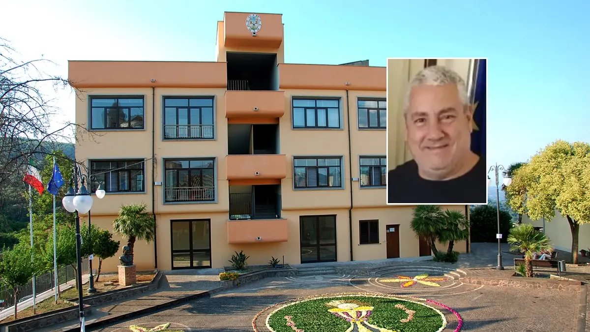 <p>Il Municipio di Maierato e nel riquadro il sindaco Giuseppe Rizzello</p>\\n