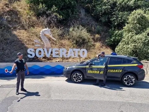 Residenze fittizie per non pagare l’Imu:\u00A0scoperta evasione per 350mila euro, segnalate\u00A097 persone\n