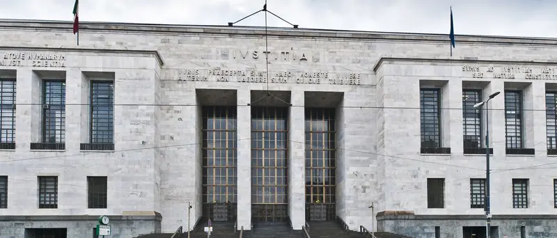 Alleanza tra ‘ndrangheta, camorra e Cosa nostra, il pentito inguaia un imprenditore svizzero: «Era socio dei Senese»\n