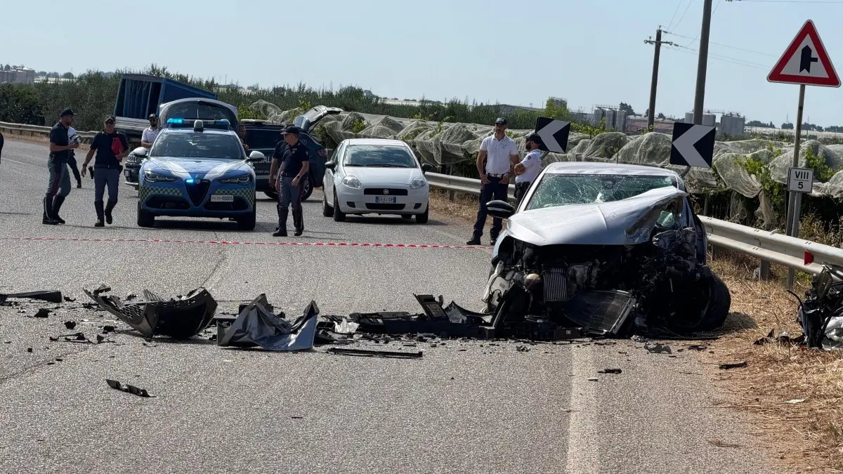 Morta bimba di 4 anni in un incidente stradale, grave la mamma ferita\n