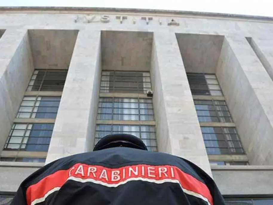Prima la ’ndrangheta, poi la divisa: il carabiniere che gestiva gli affari del clan Cracolici dalla caserma