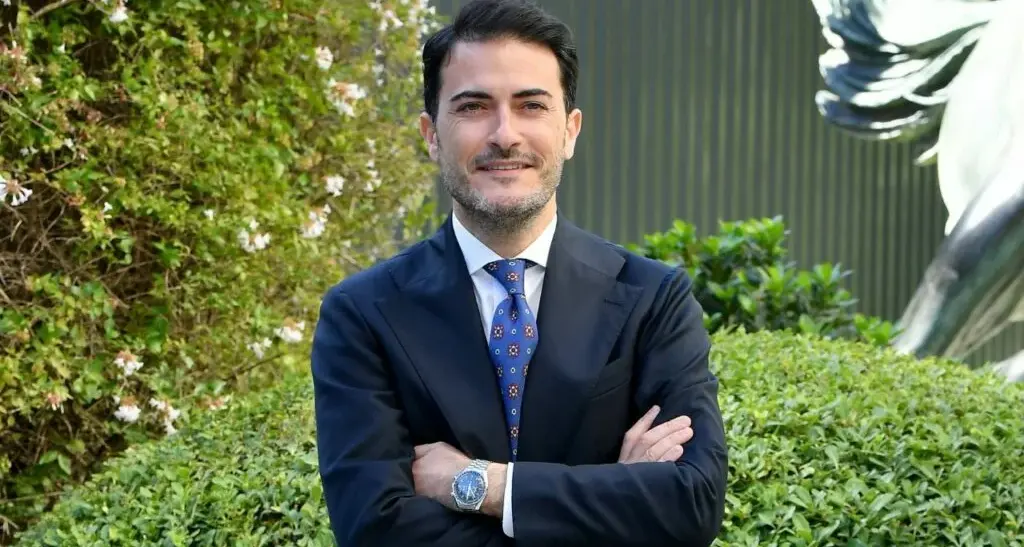 Filorosso, Monteleone e la senatrice Cinquestelle Bevilacqua ai ferri corti su ascolti flop e compenso record per l’ex Iena\n