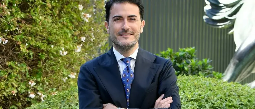 Filorosso, Monteleone e la senatrice Cinquestelle Bevilacqua ai ferri corti su ascolti flop e compenso record per l’ex Iena\n