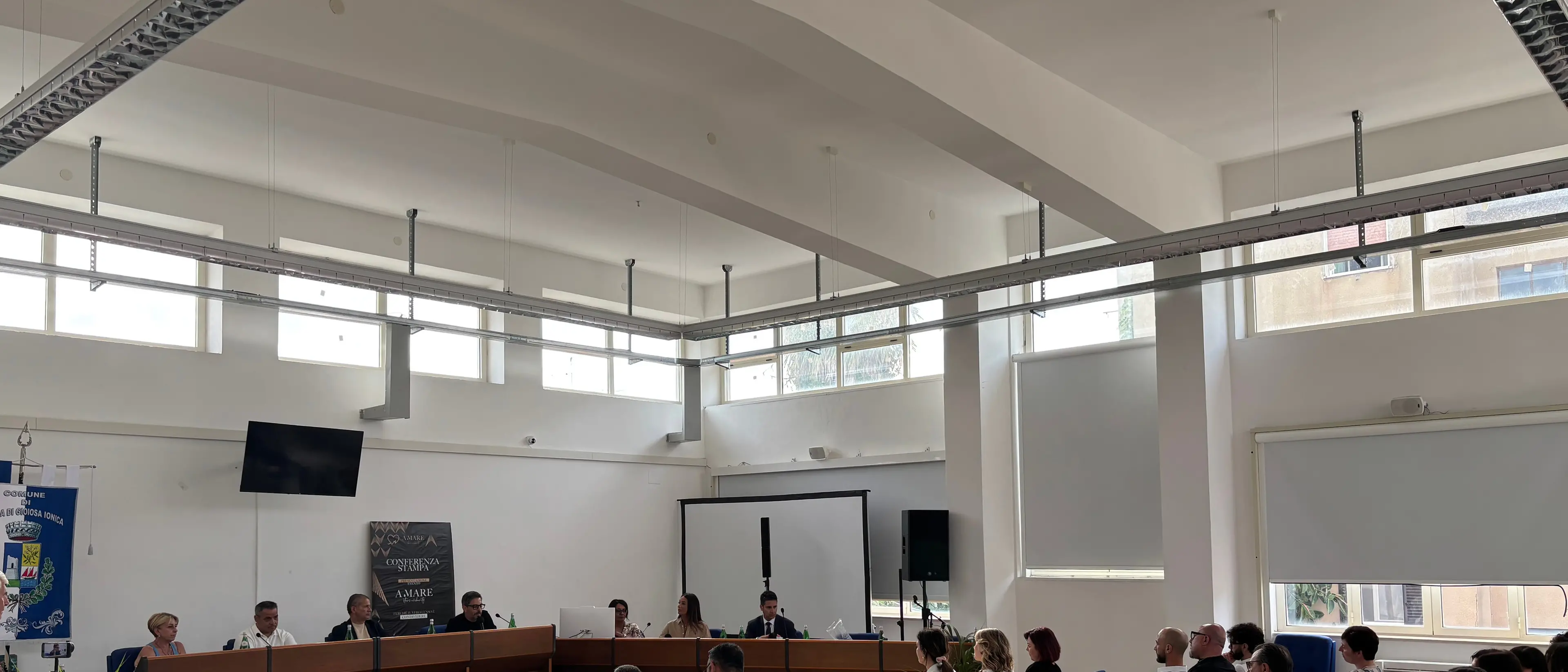 Marina di Gioiosa apre l'estate tra chef stellati e solidarietà: il ricavato all'Oncologia di Locri\n