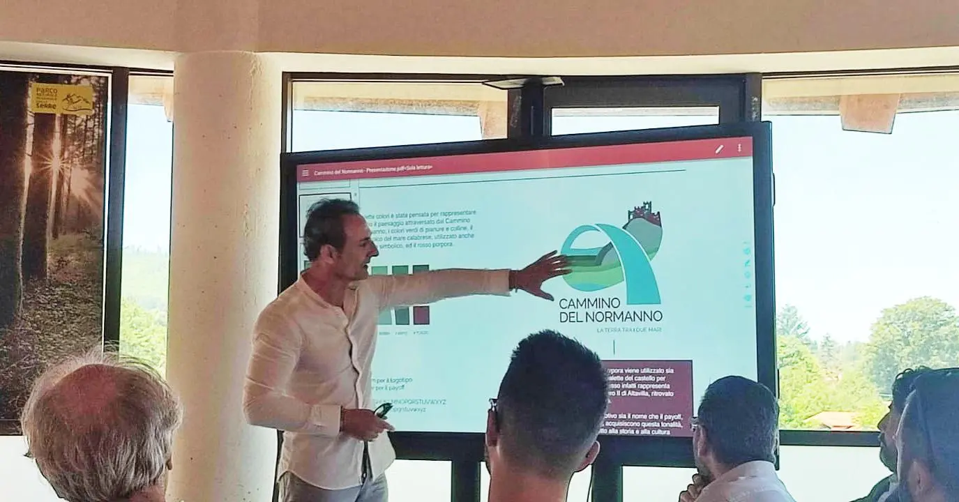 Cammino del Normanno premiato, Grillo rivendica il lavoro svolto alla guida del Parco delle Serre: «Racconto identitario della Calabria»\n