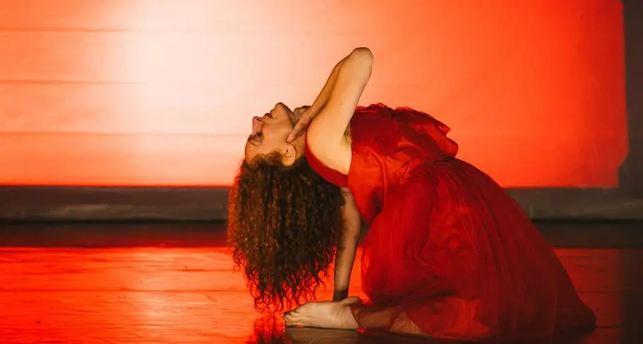 Teatro d’aMare festeggia 10 anni: a Tropea compleanno speciale con sette giorni di spettacoli e laboratori\n