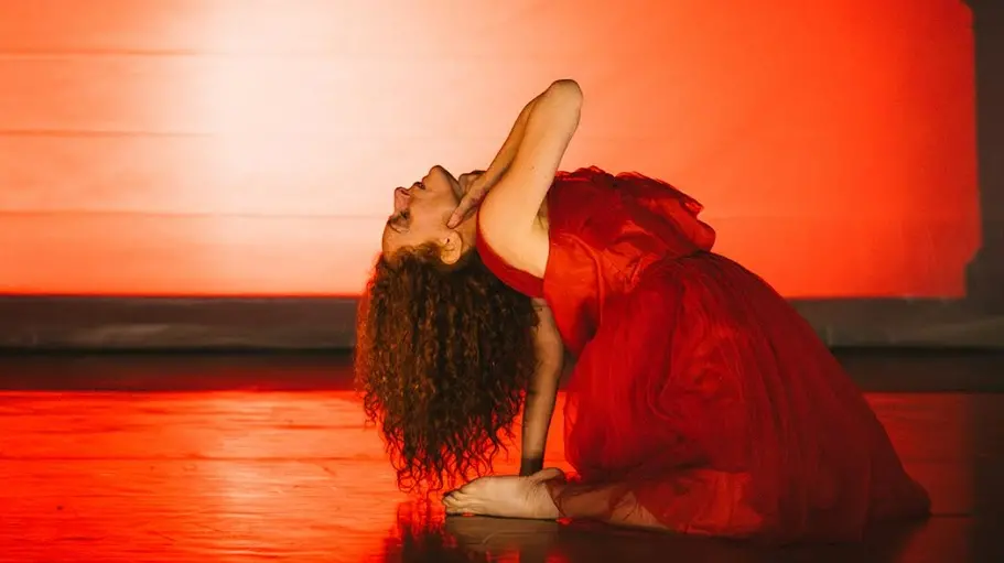 Teatro d’aMare festeggia 10 anni: a Tropea compleanno speciale con sette giorni di spettacoli e laboratori\n