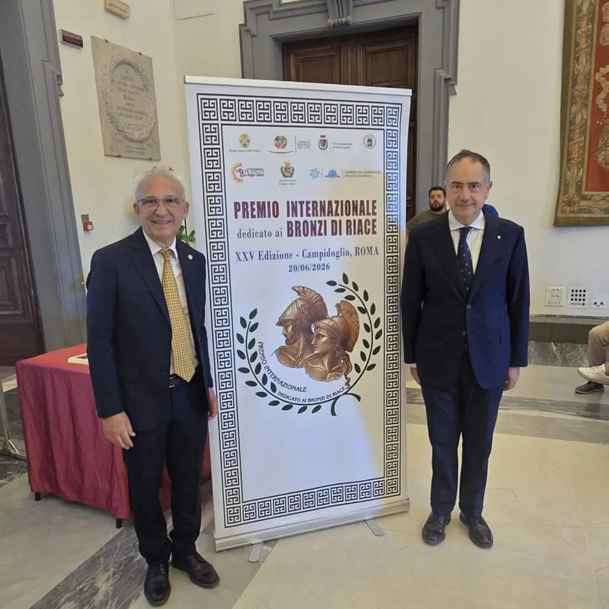 Domenico Naccari insignito del premio internazionale “Bronzi di Riace” a Roma\n
