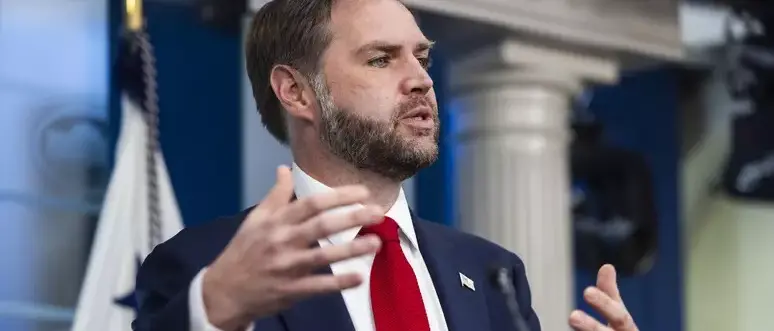 Colloqui Usa-Iran, JD Vance è arrivato in Svizzera:\u00A0«Focus su nucleare e tregua Israele-Libano»\n
