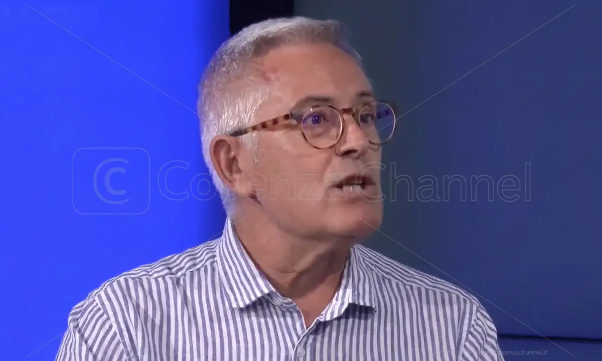 Pd Cosenza, Le Fosse risponde a De Luca: «La sua politica ha già fallito, ora troviamo soluzione autorevole»