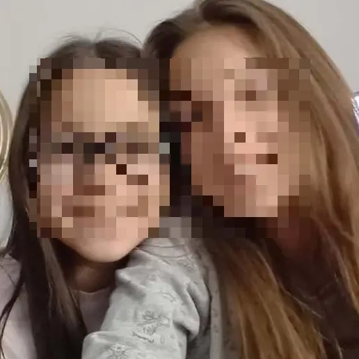 Sorelle scomparse e ritrovate ieri sera a casa di uno zio, tre persone fermate per sequestro di persona\n
