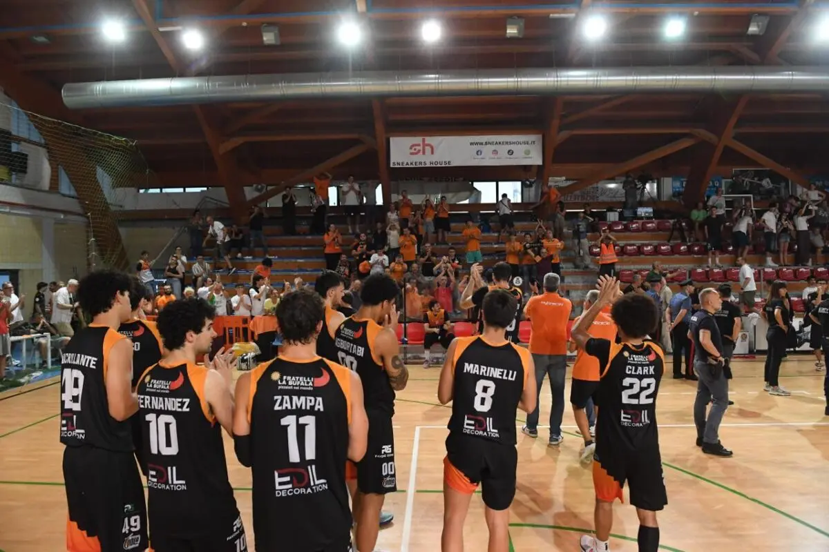 Sfuma il sogno promozione, per la Redel Viola Reggio\u00A0non basta la vittoria contro Siena\u00A064-62\n