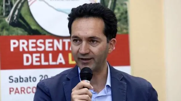 <p>L’avvocato Pitaro <span style=\"color:hsl(0, 75%, 60%);\">scende in campo</span> in vista delle amministrative e presenta il suo movimento “Punto di svolta”</p>