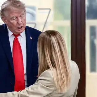 Trump contro Meloni, Bannon minaccia: «Ha tradito gli Stati Uniti, ci saranno conseguenze»\n