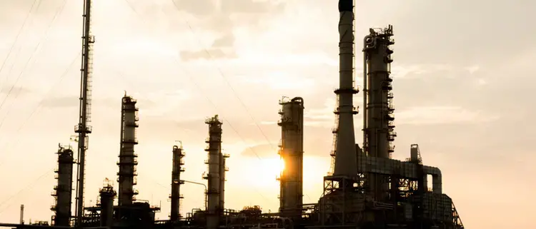Petrolio in netto calo con i colloqui Usa Ira. Il ministro iraniano: «Segnali incoraggianti»\n