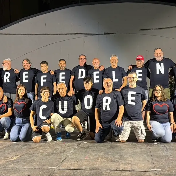 <p>Padre Fedele nel cuore di Cosenza: una notte di memoria, fede e amore rossoblù - FOTO</p>