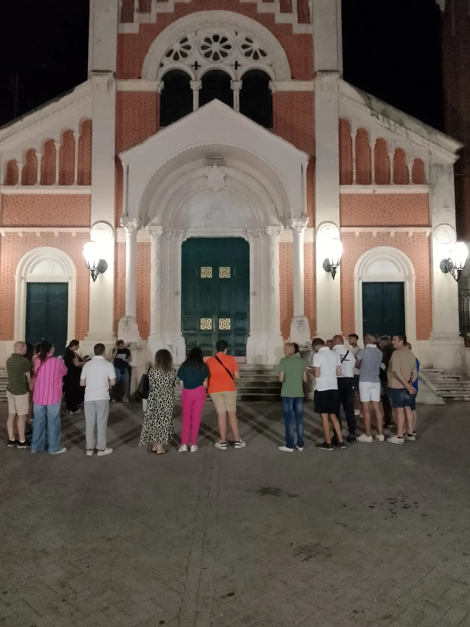 Bagnara,\u00A0veglia di preghiera davanti alla Chiesa del Santissimo Rosario\n