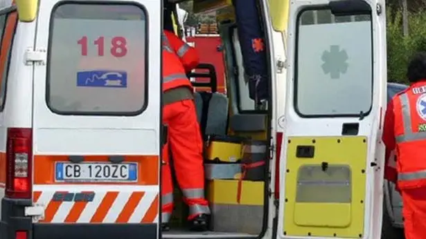 Reggio, anziano annega dopo un malore: il corpo\u00A0trovato nell’area del Parco Lineare Sud\n