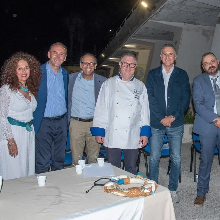 La Granita all’acqua di mare del Maestro Pietro Di Noto conquista Capotirone e Belvedere Marittimo\n