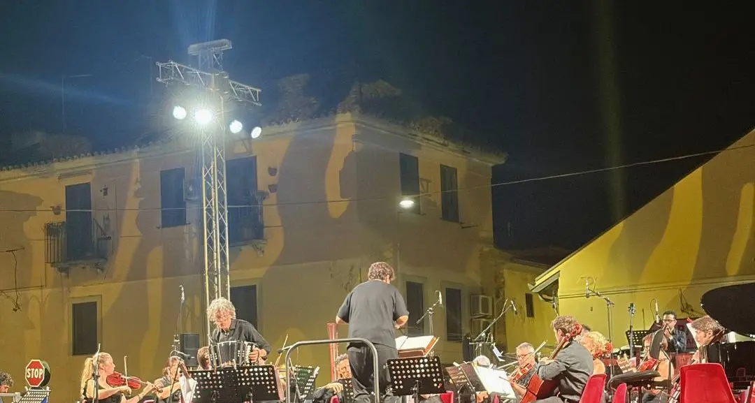 Monteverdi: “Un weekend che ha aperto la stagione estiva valorizzando la visione di comunità tra cultura, musica e partecipazione”\n