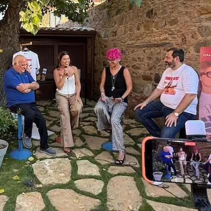 Rossano, nasce “Timpə Russ’ e Malj Cristianj”: il gelato che racconta il dialetto e l'identità calabrese\n