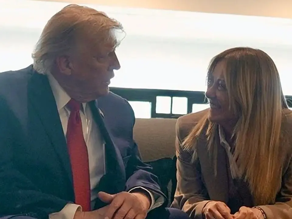 Trump vs Meloni, il tycoon rincara la dose e se la prende con tutti: «Usa trattati molto male»